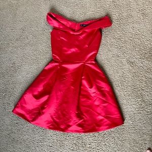 ✨Zara Red Off the Shoulder Dress Size XS✨